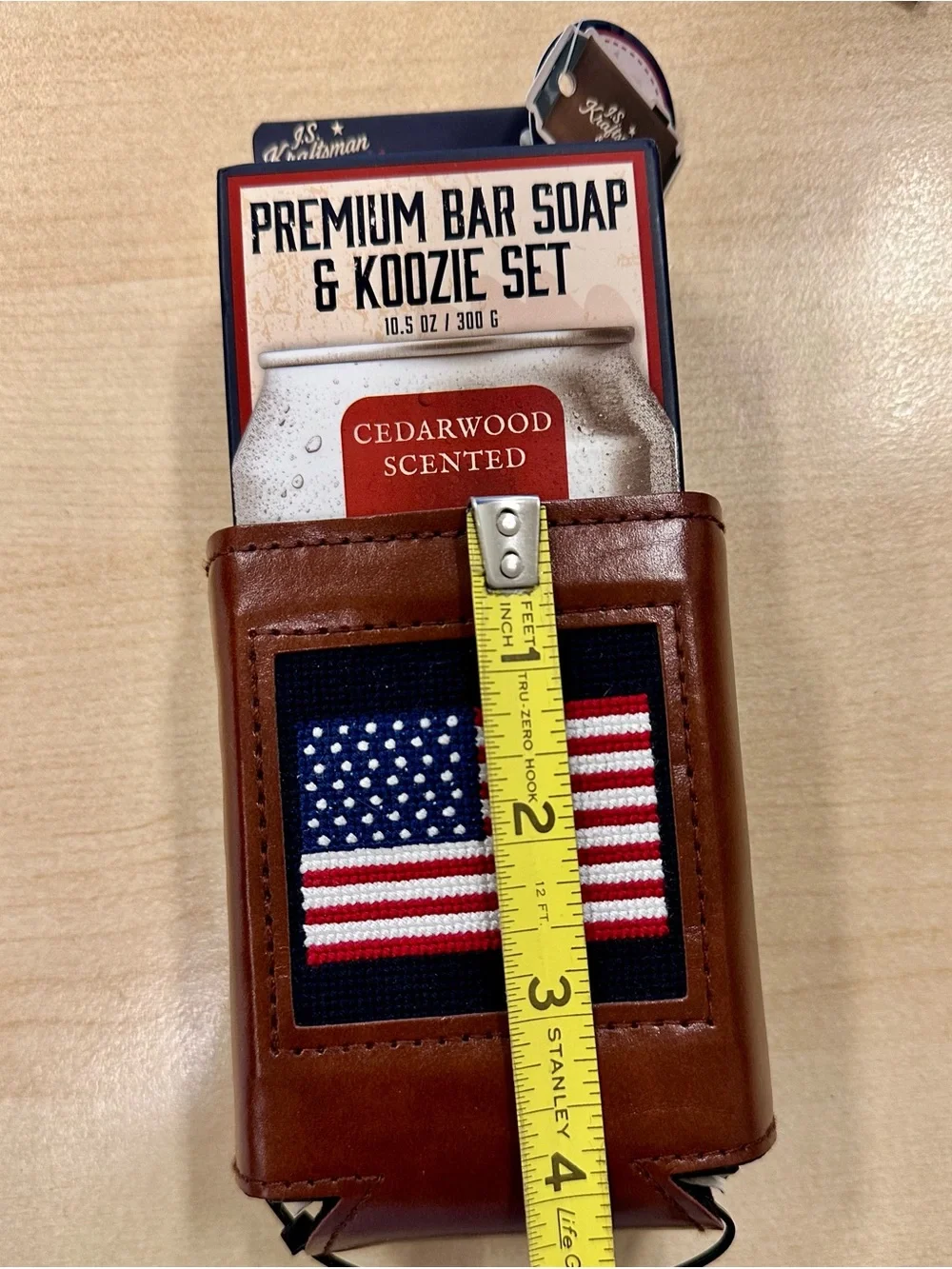 NWT Golf Drink/Beer Koozie Set American Flag Needlepoint Novelty Gift Idea Soap